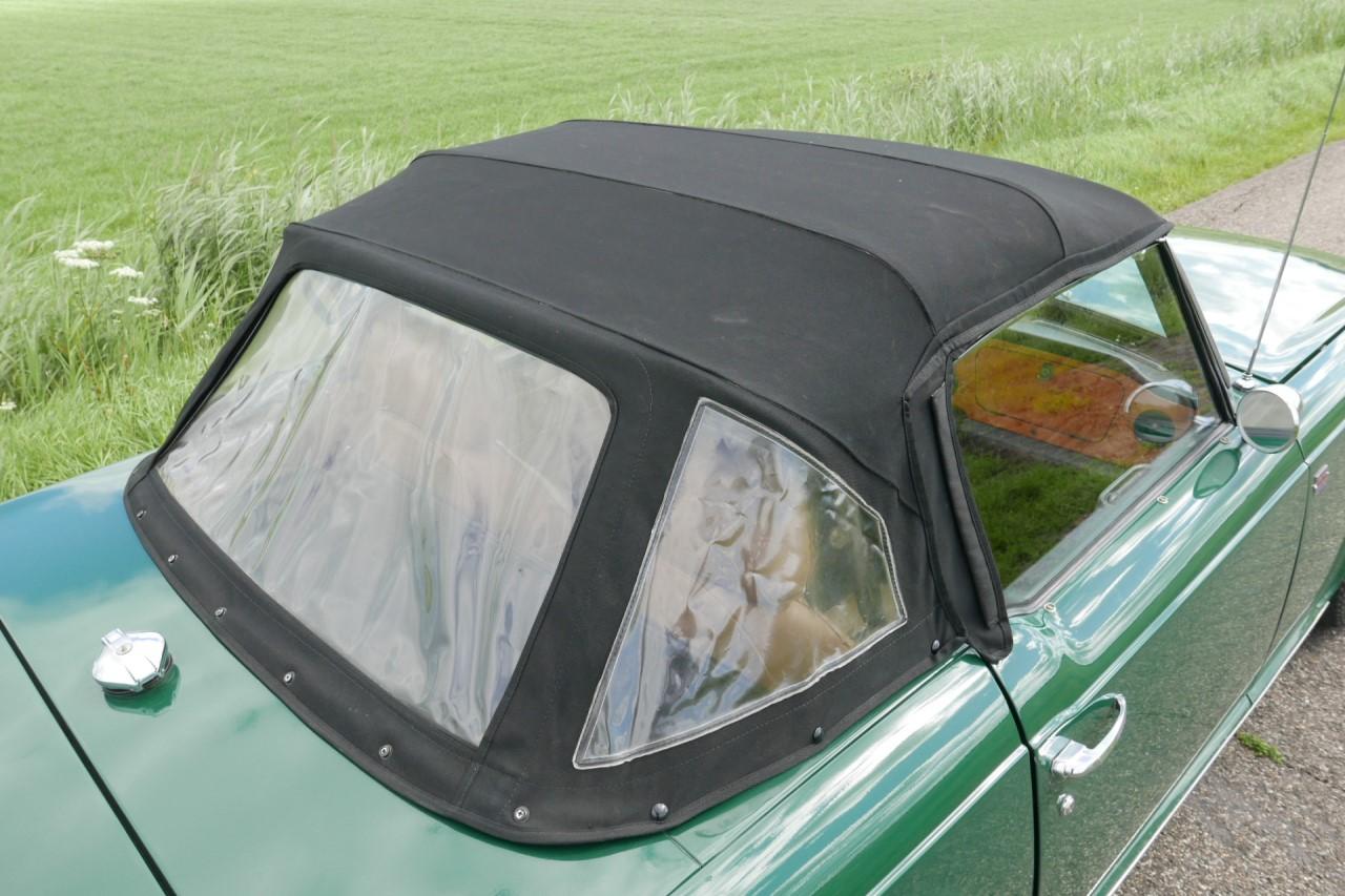 TRIUMPH TR6 Roadster - 1971 LesAnciennes.com