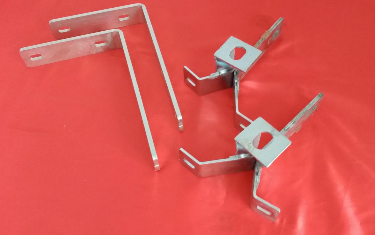 Supports de pare chocs FIAT 124 LesAnciennes.com