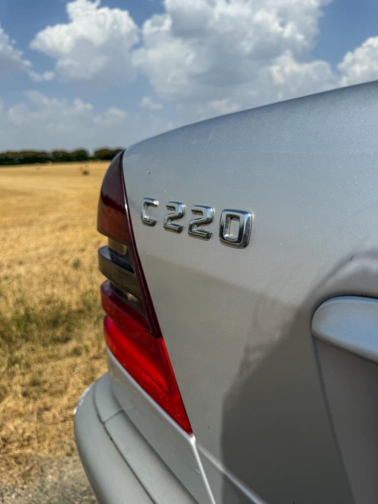 MERCEDES 220 C 220 CDI - 1999 LesAnciennes.com