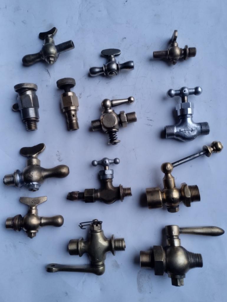 Robinets anciens LesAnciennes.com