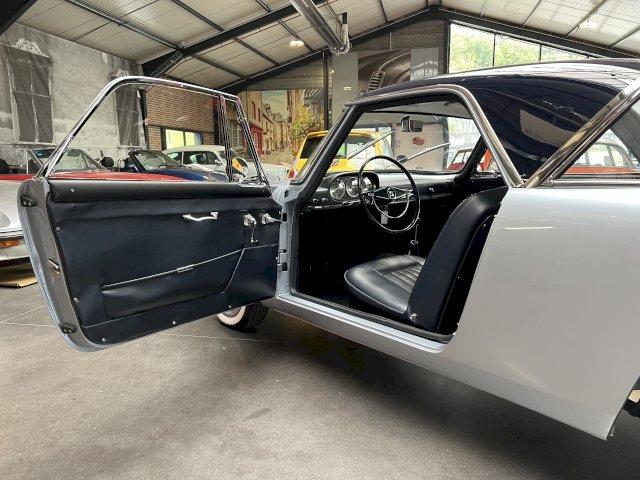 LANCIA Appia COUPE PININFARINA - 1960 LesAnciennes.com