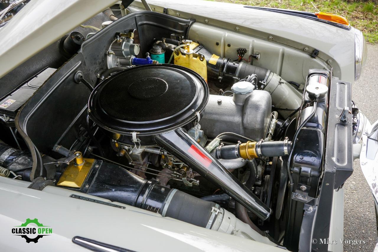 MERCEDES 220 S W180 - 1958 LesAnciennes.com