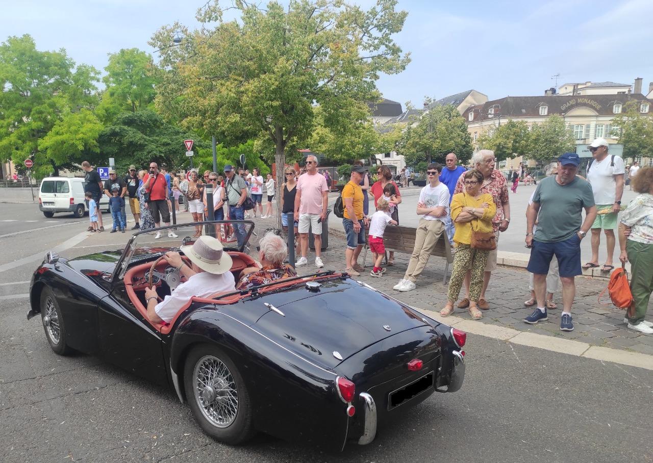 TRIUMPH TR2 portes longues - 1955 LesAnciennes.com