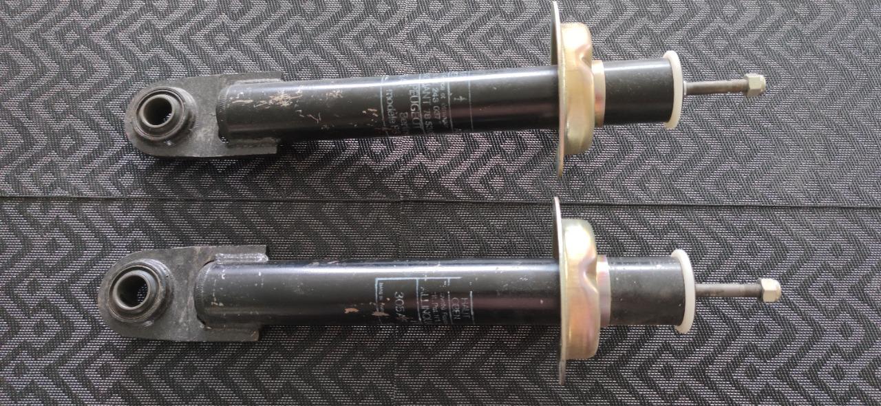 Amortisseurs arrière PEUGEOT 305 GT LesAnciennes.com
