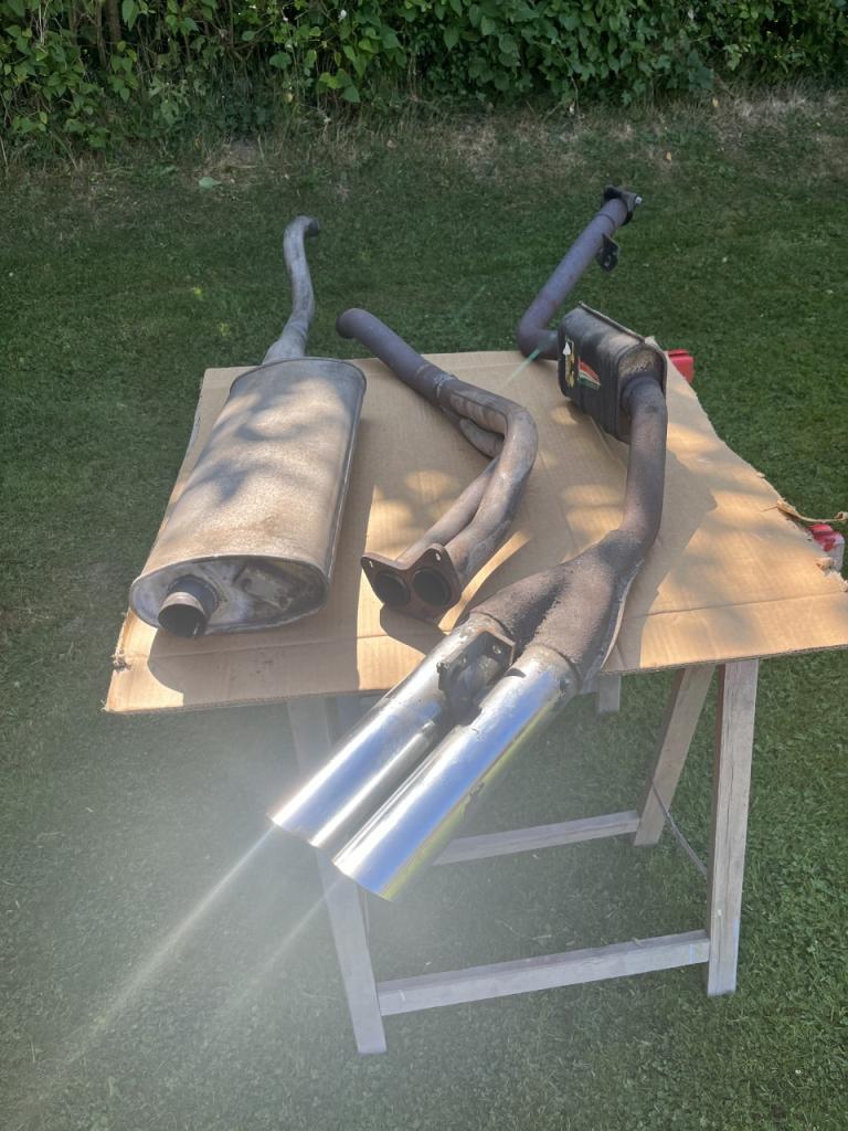 échappement complet PEUGEOT 504 LesAnciennes.com