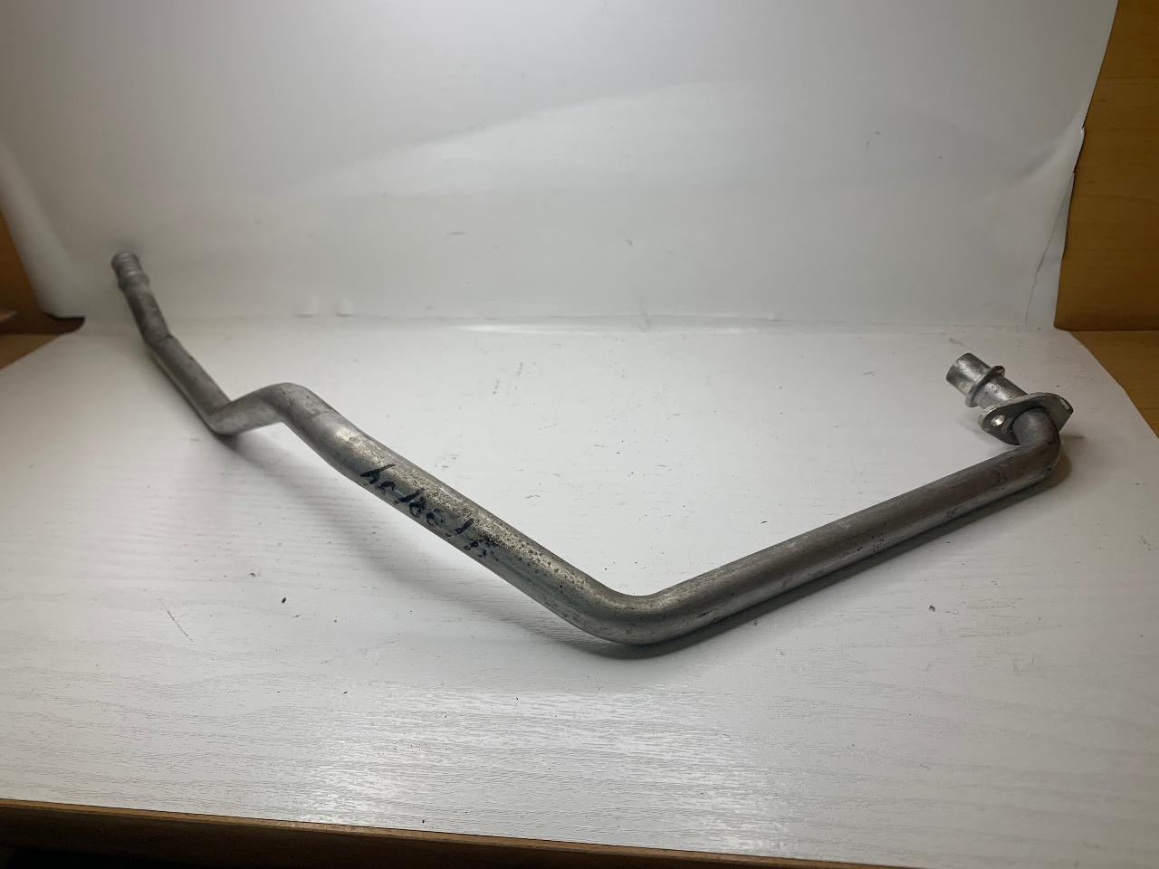 Tube chauffage BMW E 34/32/31 série 5 /7 /8 LesAnciennes.com