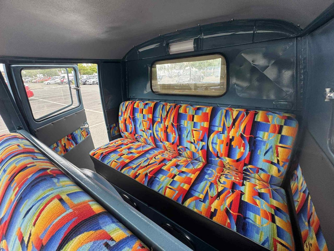 VOLKSWAGEN Combi T1 Doka - 1961 LesAnciennes.com