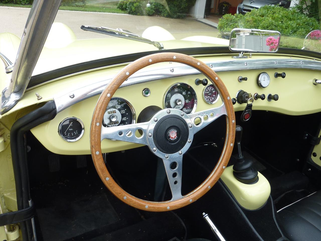 AUSTIN HEALEY Sprite Mk1 - Frogeye - 1959 LesAnciennes.com