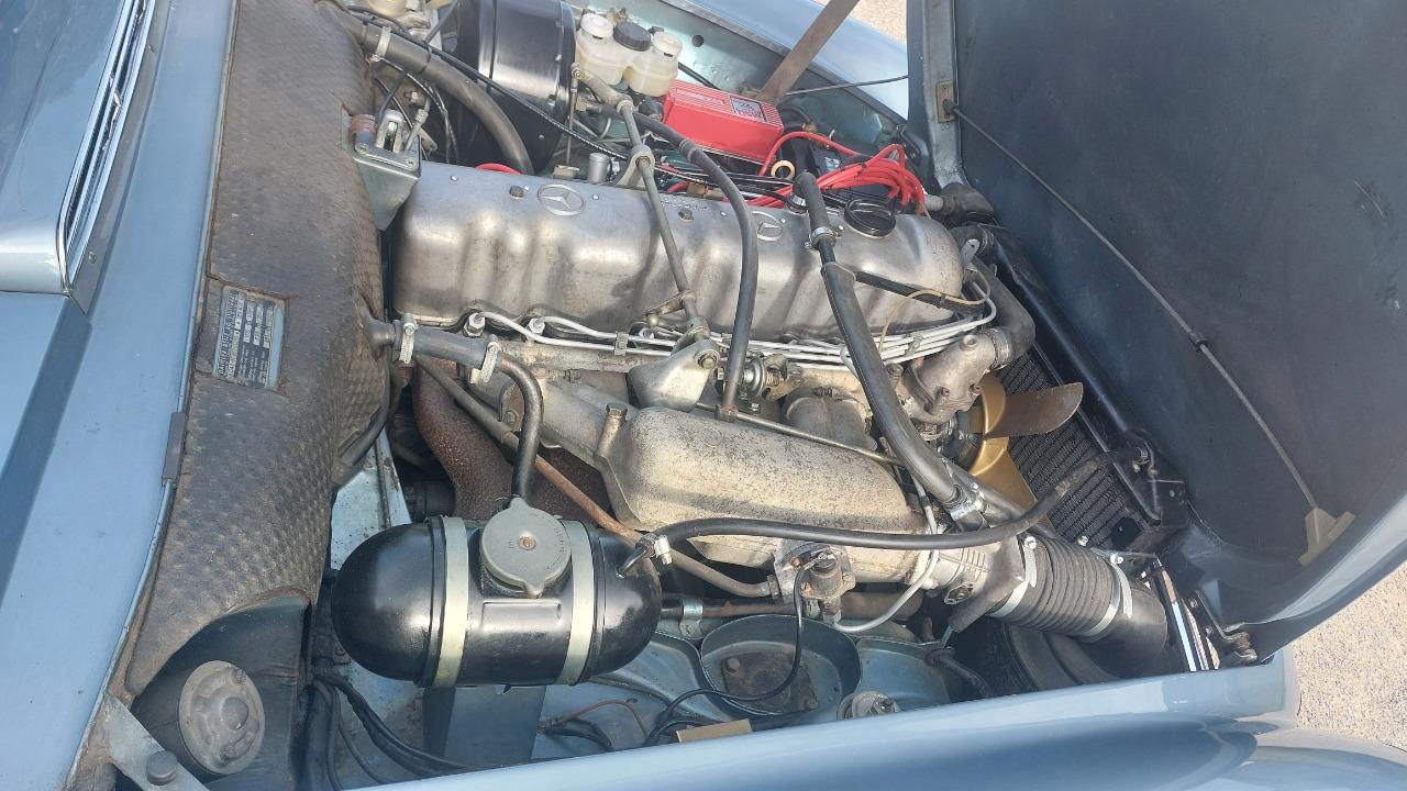 MERCEDES 280 SL Pagode "California - 1970 LesAnciennes.com
