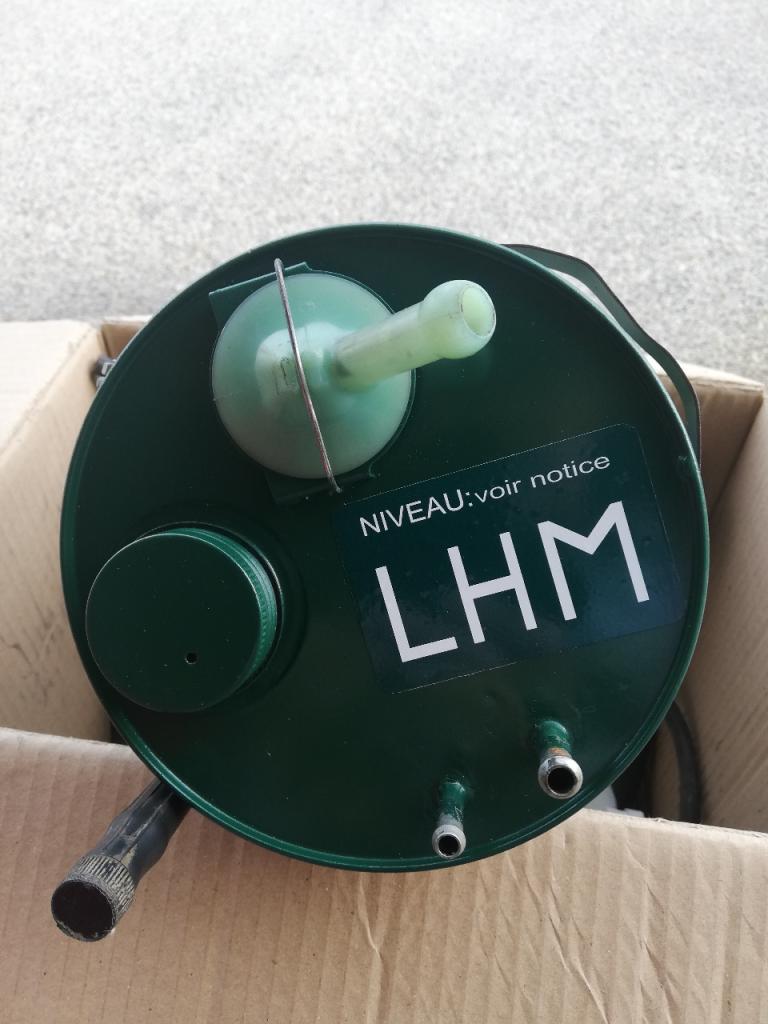 CITROEN DS ID réservoir boite hydro LHM LesAnciennes.com