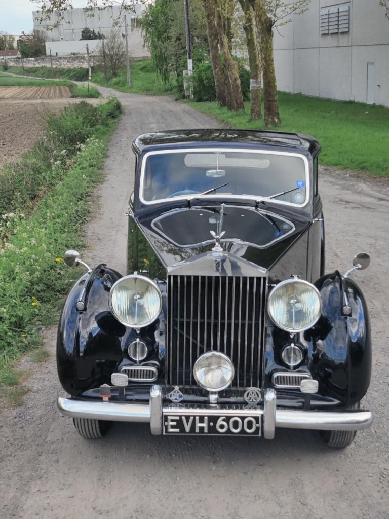 ROLLS ROYCE Silver Wraith Fixed Head Coupé - 1949 LesAnciennes.com