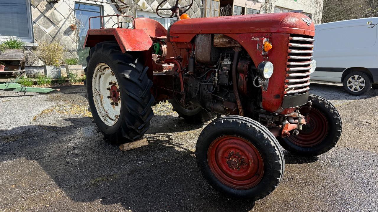 TRACTEUR CHAMPION Elan - 1956 LesAnciennes.com