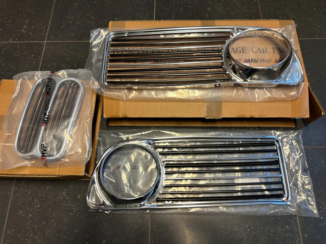 BMW 1502 / 1600 / 2002 Grilles de calandre LesAnciennes.com