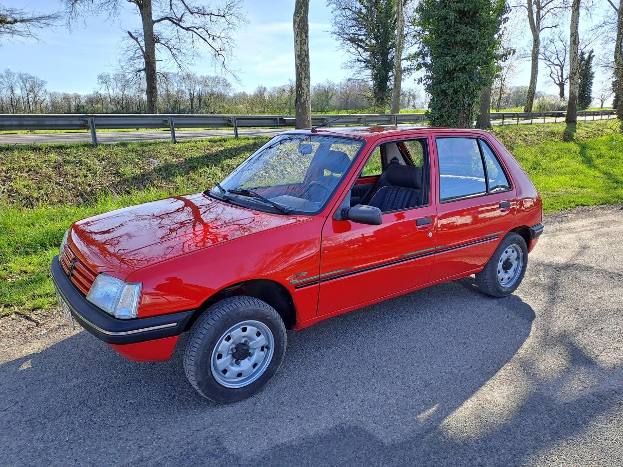 PEUGEOT 205 Diesel Color line - 1991 LesAnciennes.com