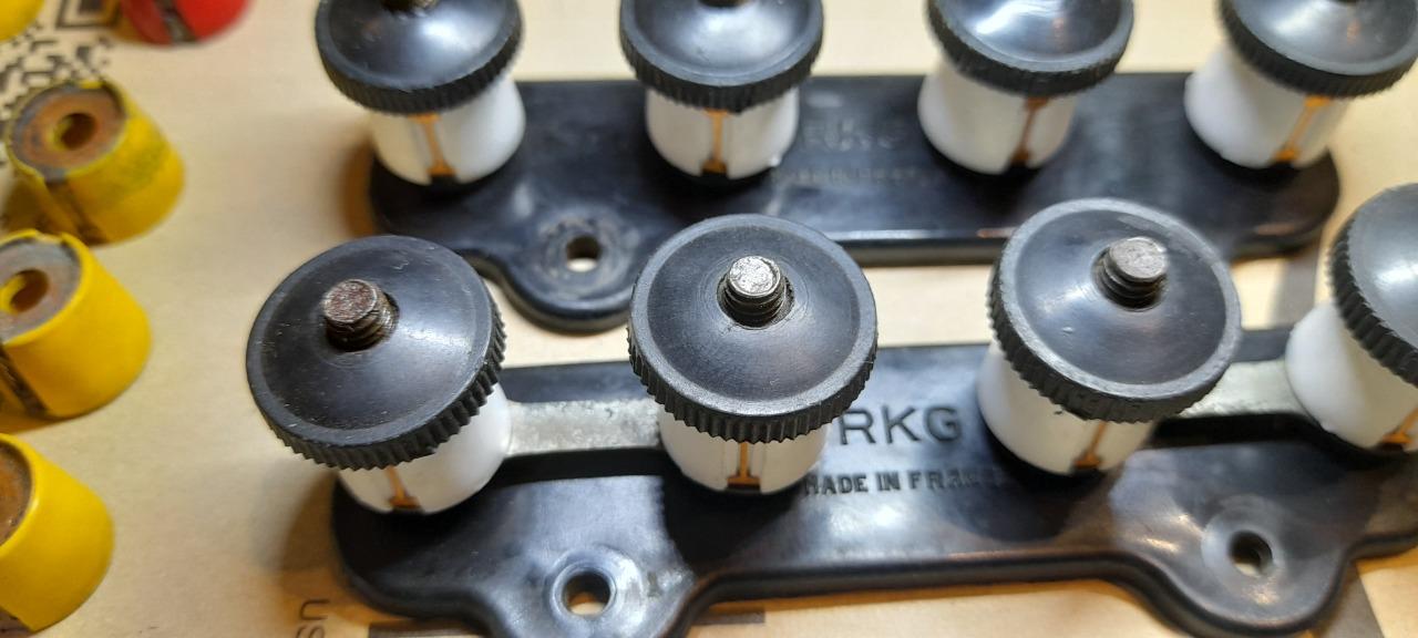 Lot fusibles anciens Simca, Peugeot LesAnciennes.com