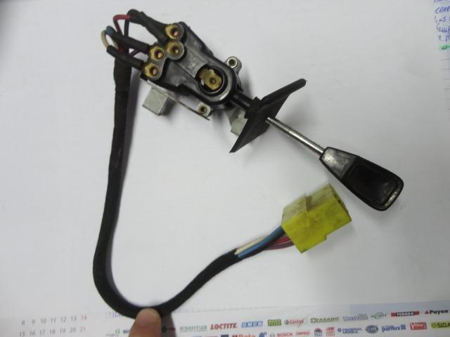 Interrupteur de commande essuie-glace Merak LesAnciennes.com