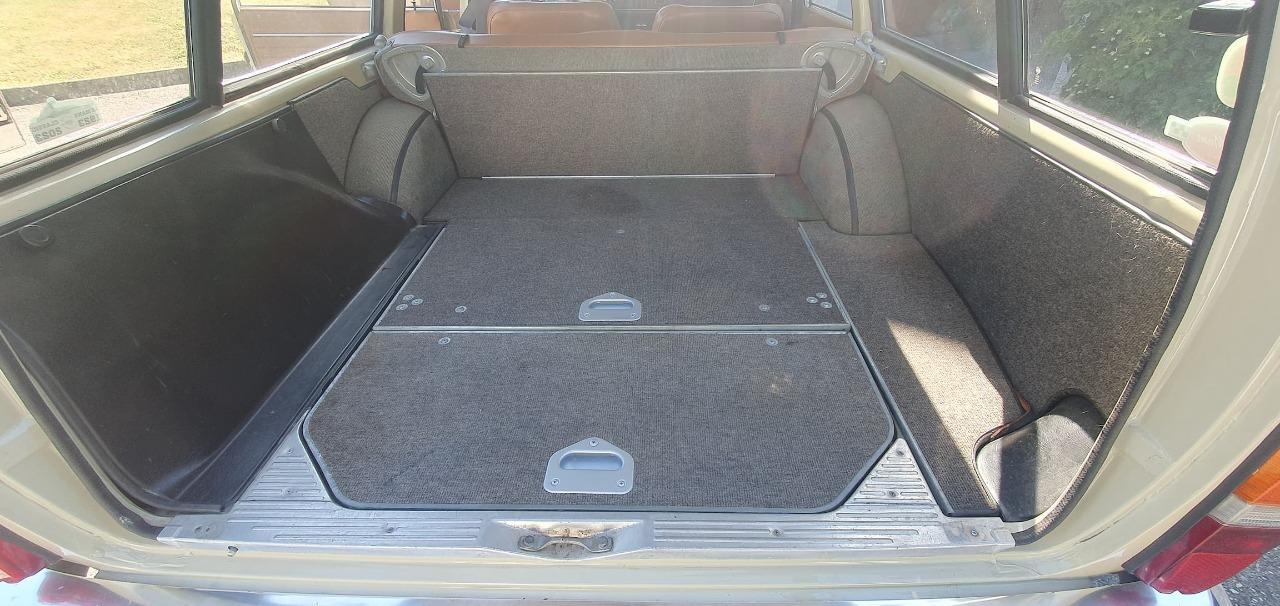 VOLVO 145 - 1969 LesAnciennes.com