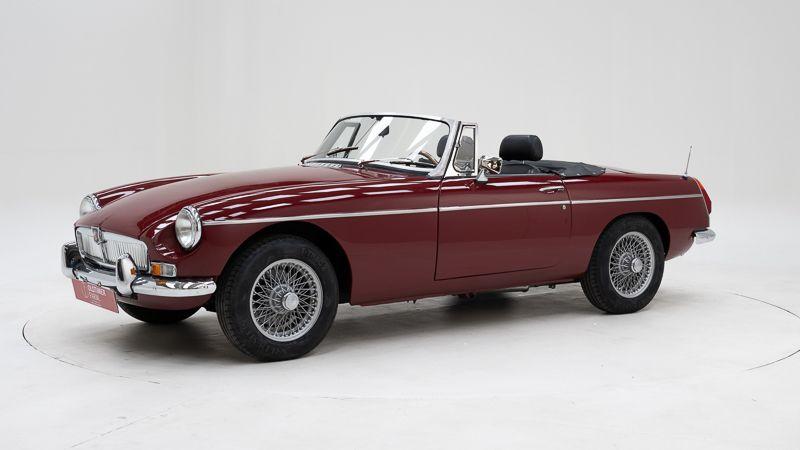 MG B - 1974 LesAnciennes.com