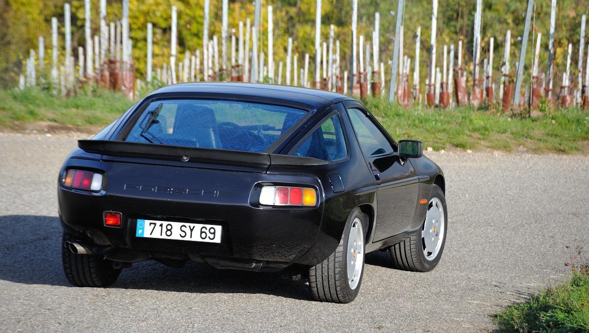 PORSCHE 928 S2 - 1986 LesAnciennes.com