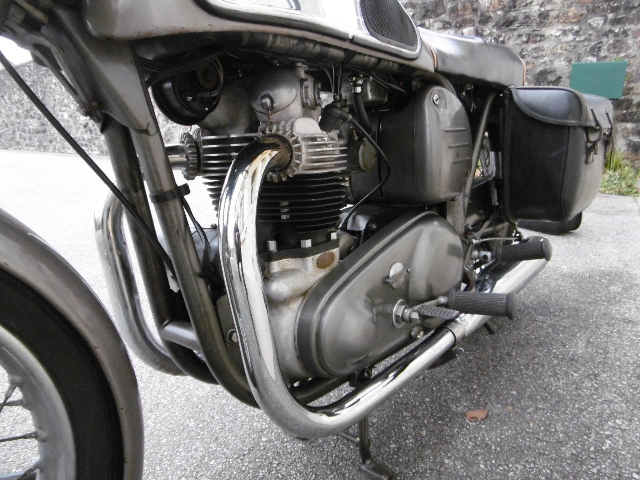 NORTON Dominator 99 - 1957 LesAnciennes.com