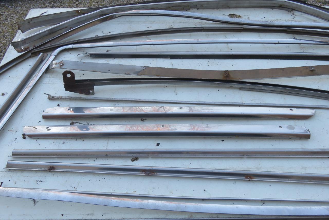 Pièces PEUGEOT 504 LesAnciennes.com