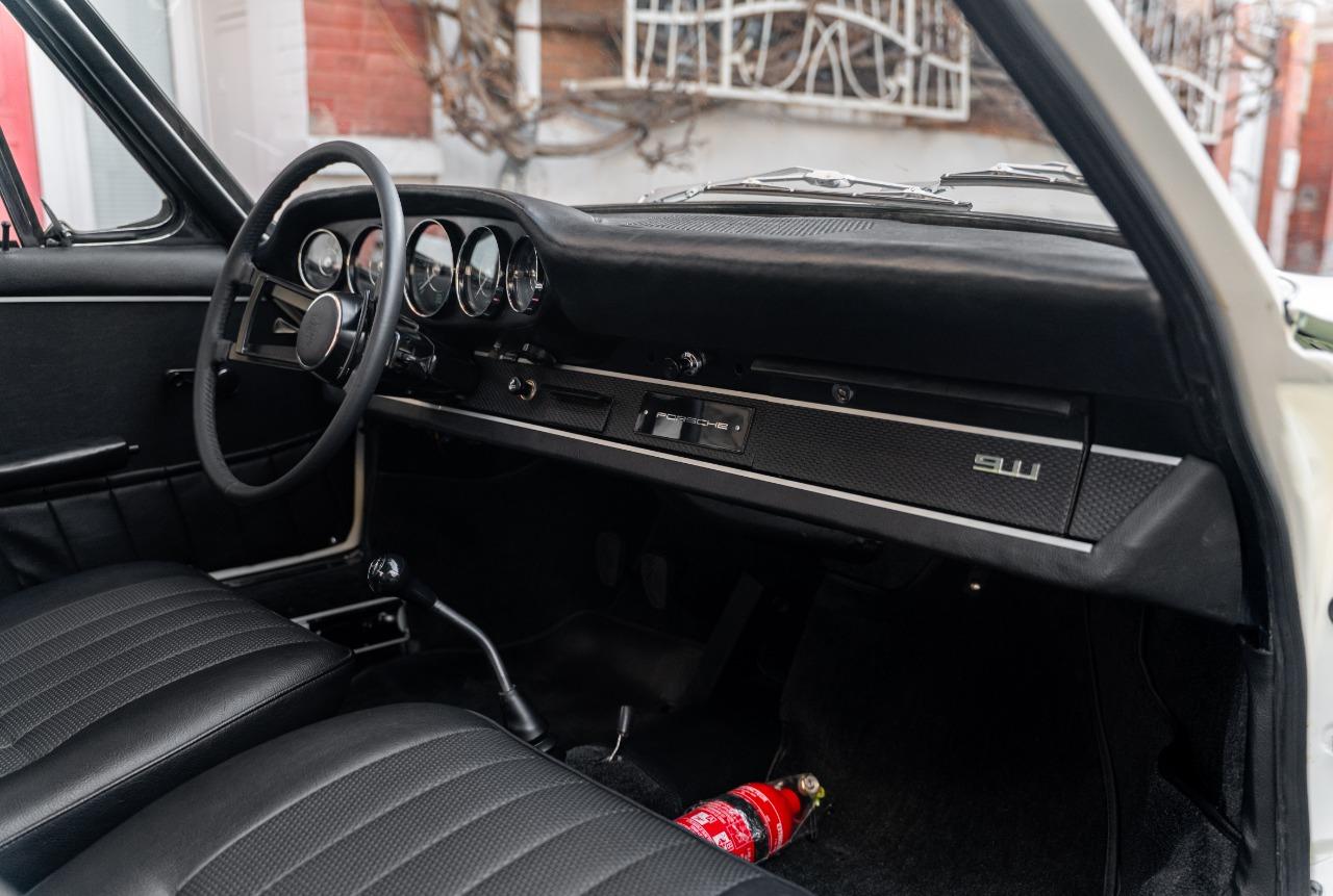 PORSCHE 911 - 1966 LesAnciennes.com