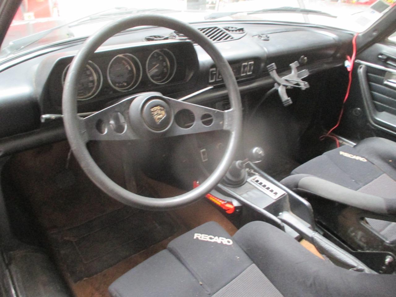 PEUGEOT 504 coupé 2 L - 1972 LesAnciennes.com