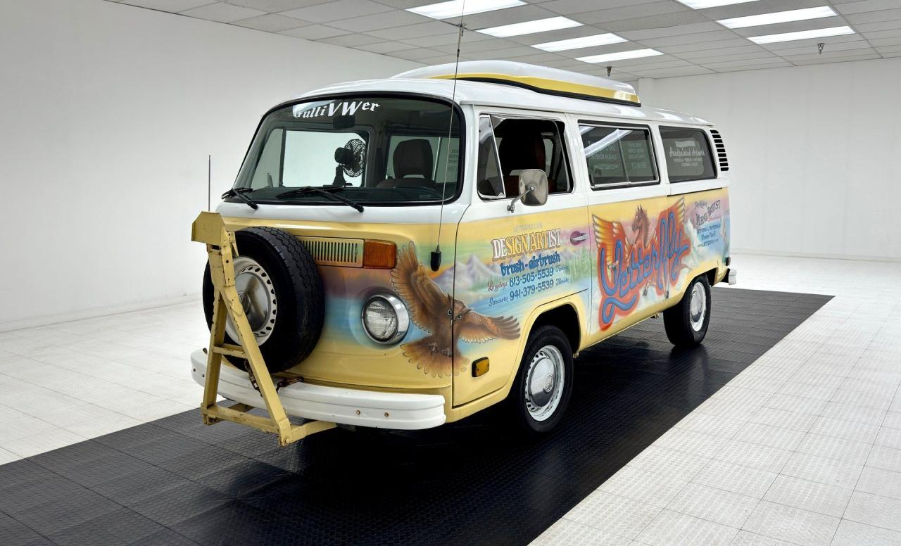 1976 Volkswagen Type 2 Kombi Bus LesAnciennes.com