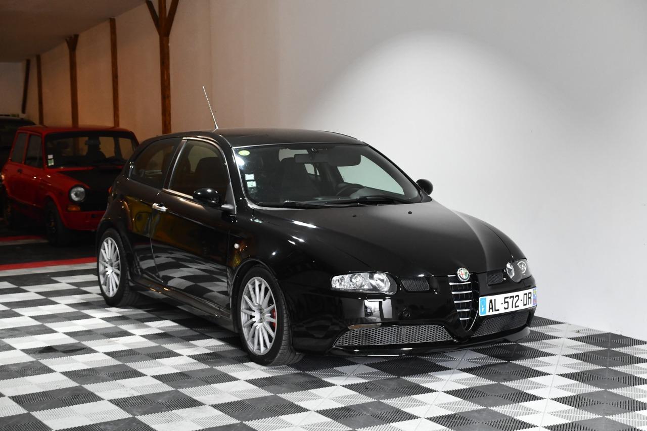 ALFA ROMEO 147 GTA 3.2 V6 BUSSO - 2004 LesAnciennes.com