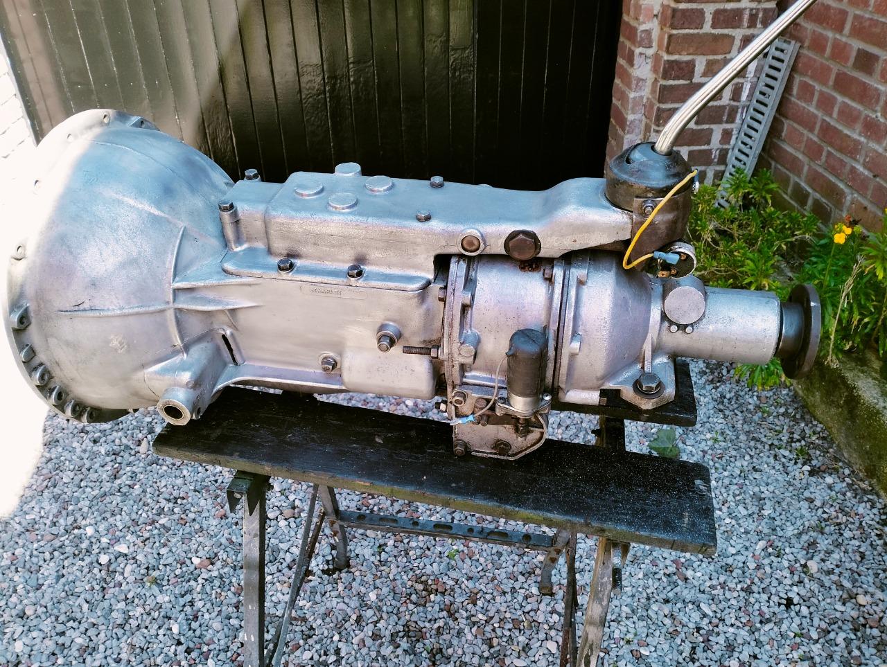 TRIUMPH BOITE OVERDRIVE LesAnciennes.com