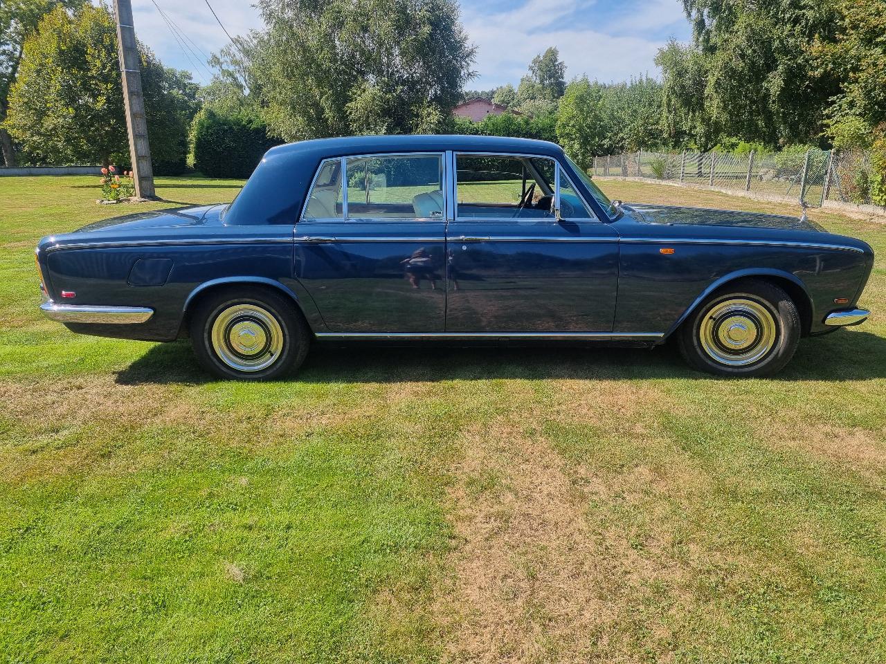 ROLLS ROYCE Silver Shadow - 1969 LesAnciennes.com