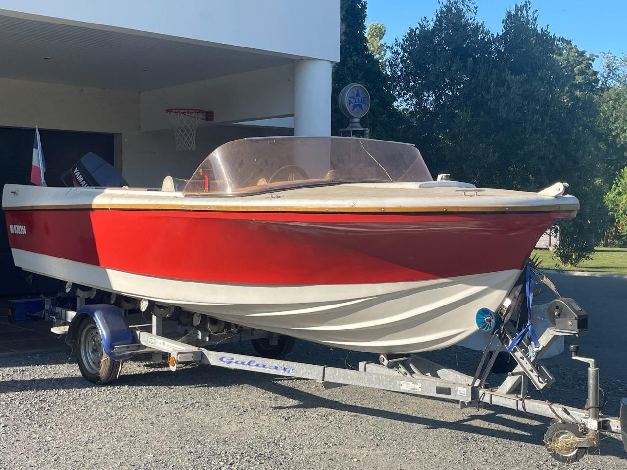 Bateau et remorque ROCCA SAN REMO de 1966 LesAnciennes.com