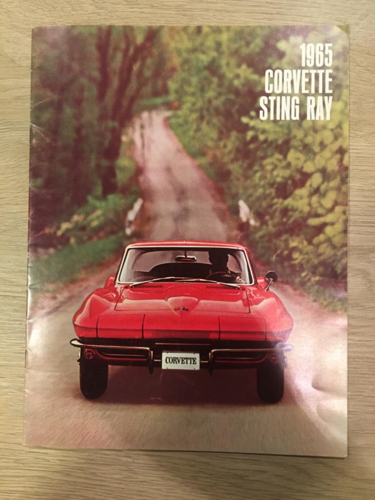 Rare catalogue CORVETTE 1965 LesAnciennes.com
