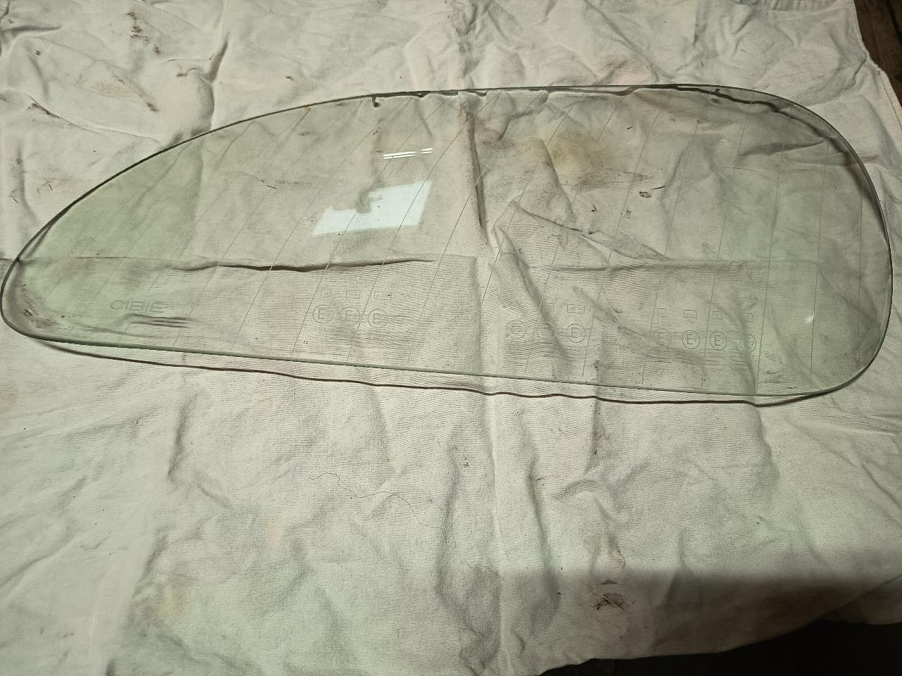 Vitre de phare CITROEN DS LesAnciennes.com