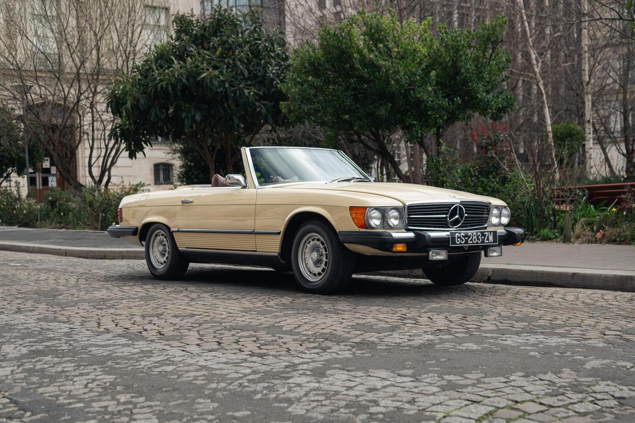 1974 Mercedes-Benz 450 SL R107 LesAnciennes.com