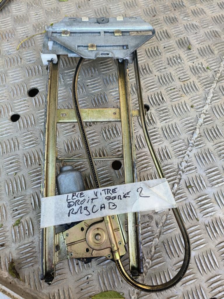 Lève-vitre RENAULT 19 (R19) Cabriolet LesAnciennes.com