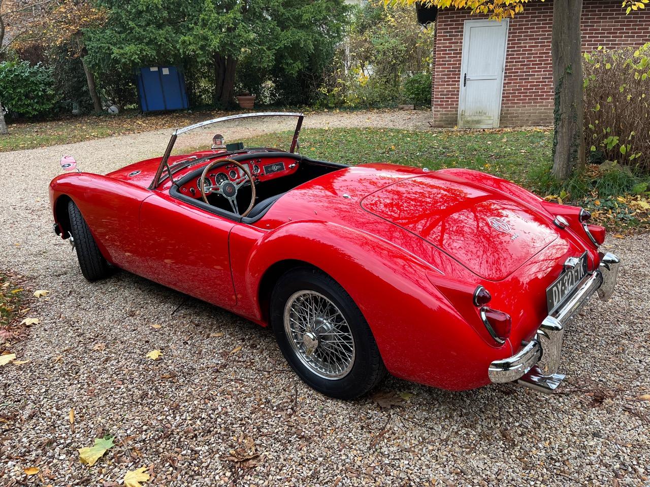 MG MGA 1600 - 1961 LesAnciennes.com