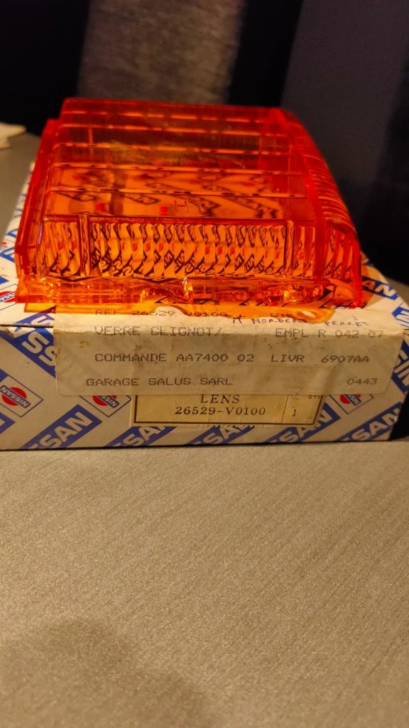 Cabochon Avant, Verre Clignotant 26529 - V0100 LesAnciennes.com