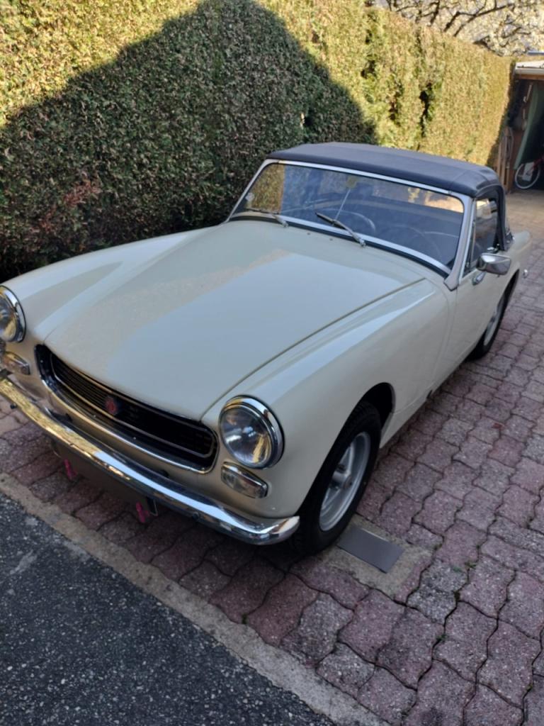 MG Midget MK3 - 1974 LesAnciennes.com