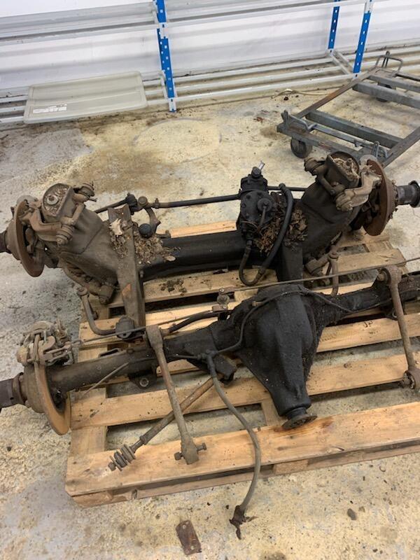 Train arrière Pont Jaguar MK2 LesAnciennes.com