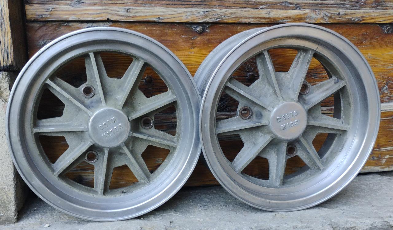 Jantes RENAULT 8 (R8) LesAnciennes.com