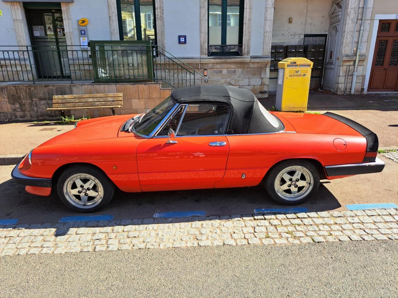 ALFA ROMEO Spider - 1983 LesAnciennes.com