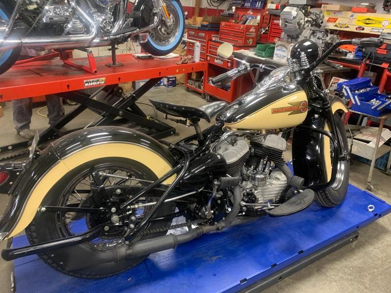 HARLEY DAVIDSON WLA 750cc - 1941 LesAnciennes.com