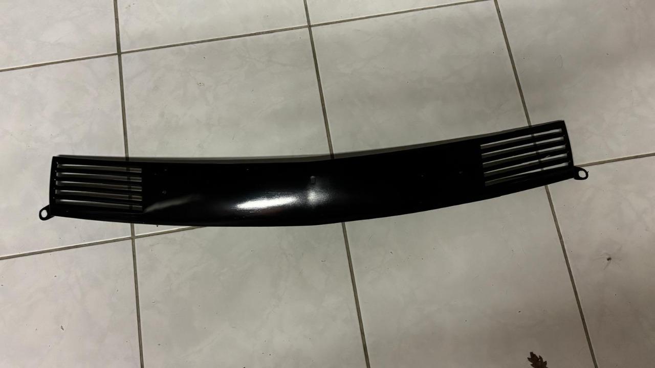 Support plaque immatriculation DS 1962 - 1967 LesAnciennes.com