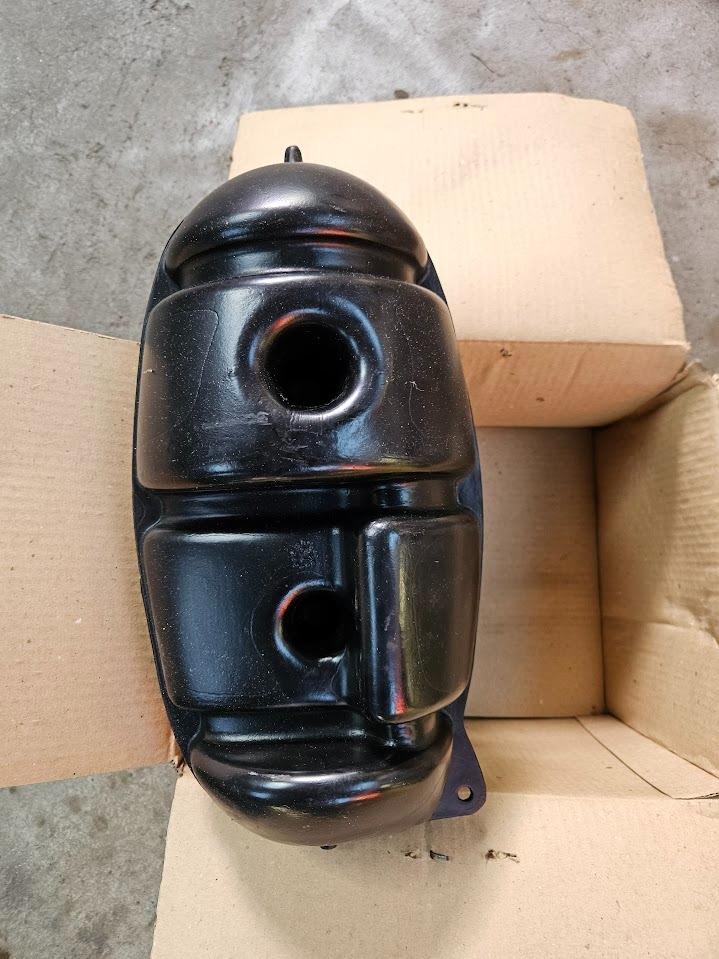 Réservoir PEUGEOT divers LesAnciennes.com