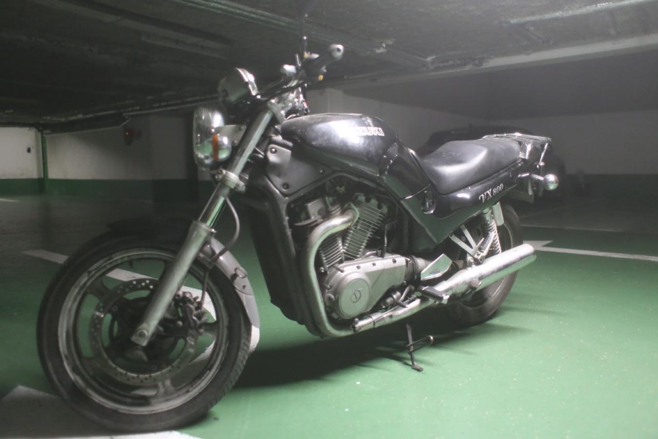 SUZUKI VX800 - 1998 LesAnciennes.com