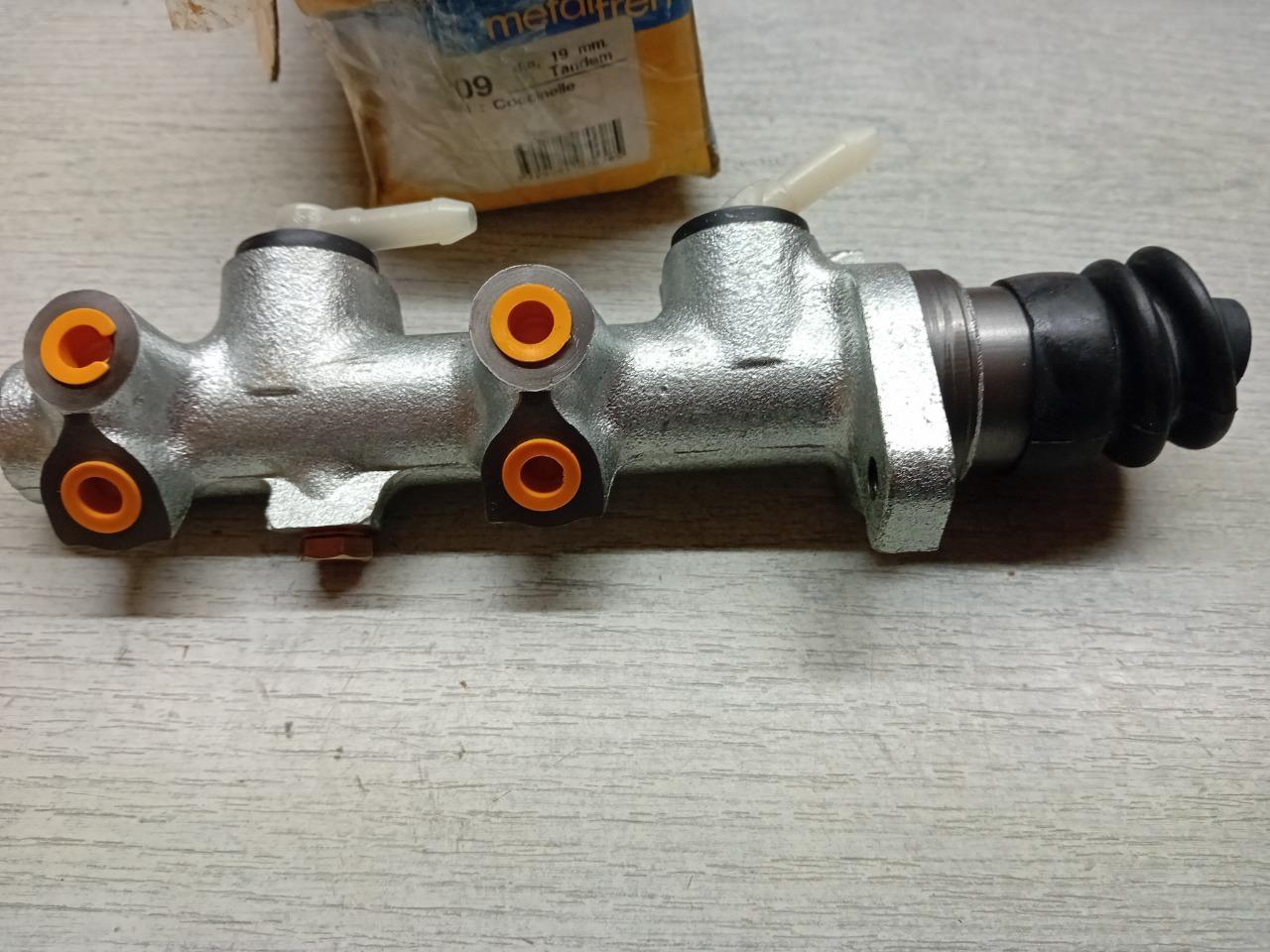 MAITRE CYLINDRE FREIN VOLKSWAGEN COCCINELLE KAEFER LesAnciennes.com