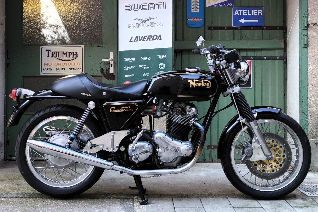 NORTON Commando 850 - 1974 LesAnciennes.com