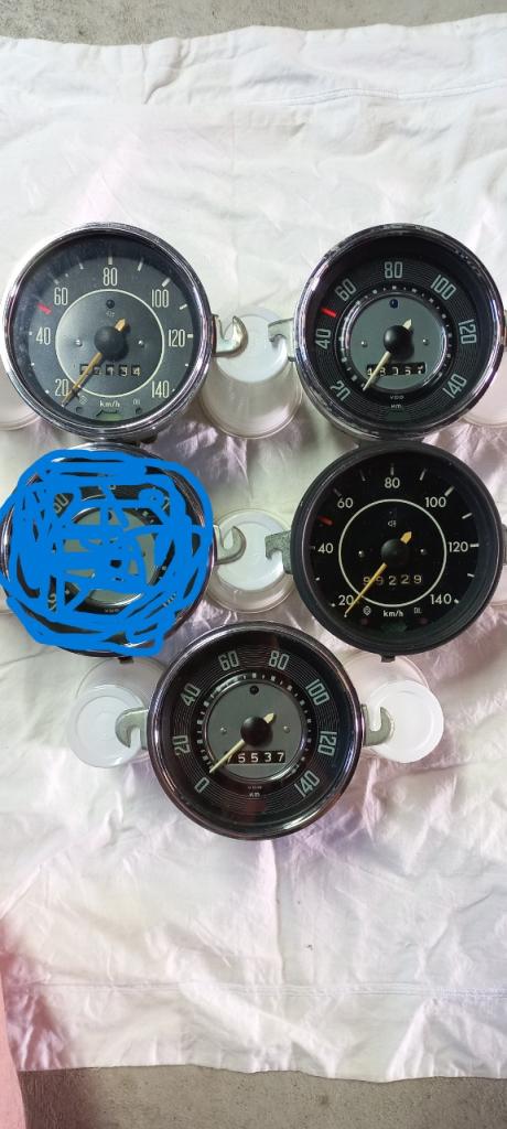 Plusieurs compteur VOLKSWAGEN Coccinelle LesAnciennes.com