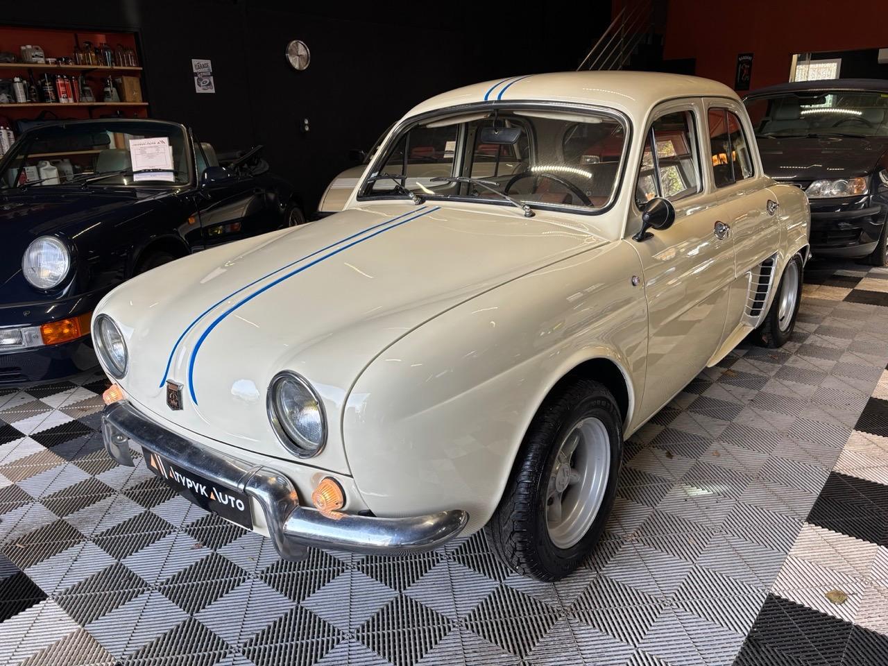 RENAULT Dauphine Rare série R1093 - 1962 LesAnciennes.com